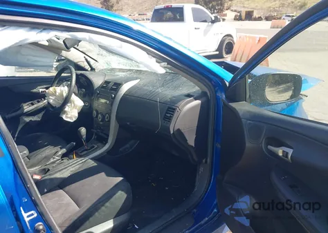 2009 Toyota Corolla S z USA, uszkodzony, nr VIN 1NXBU40E69Z111346